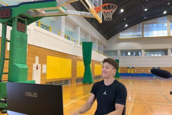 新潟日報に「今村佳太選手オンラインバスケ教室」をご紹介いただきました