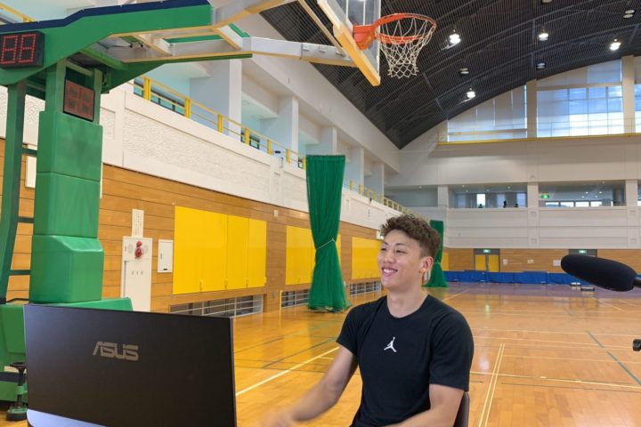 新潟日報に「今村佳太選手オンラインバスケ教室」をご紹介いただきました