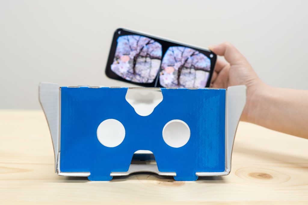 スマホ装着型VRゴーグル イメージ