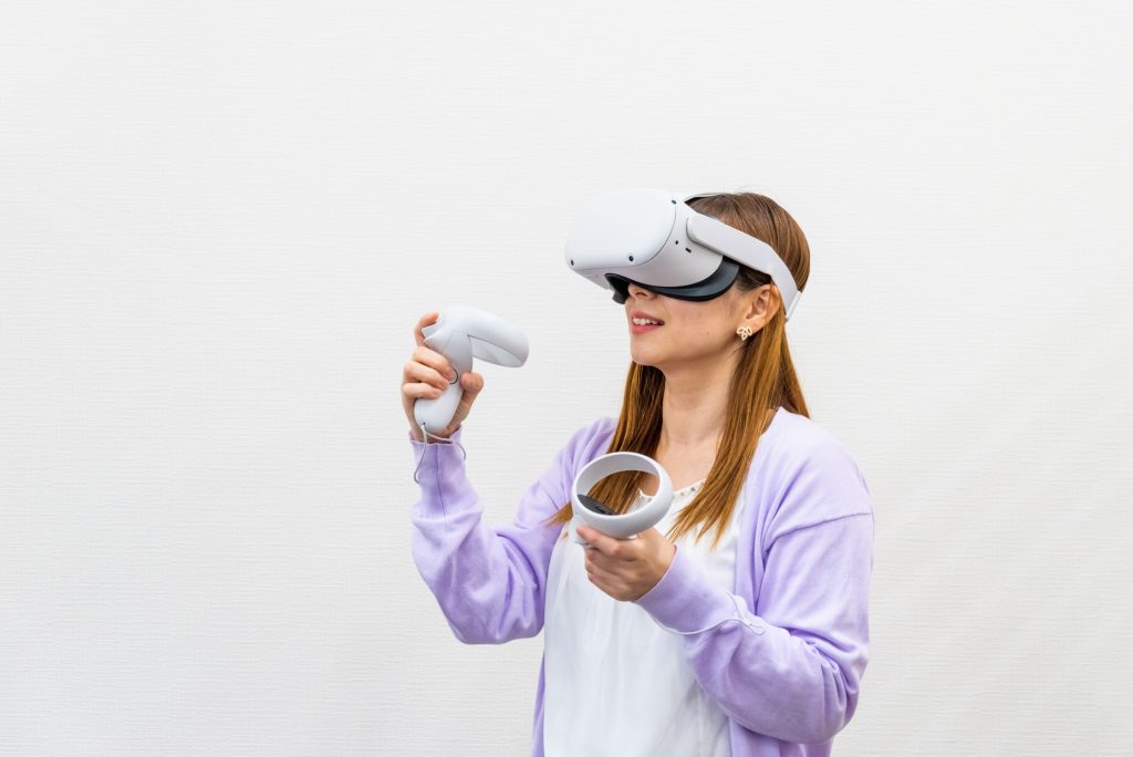 スタンドアローン型VRゴーグル 装着イメージ