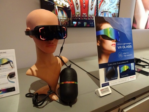シャープが提案するVRゴーグル